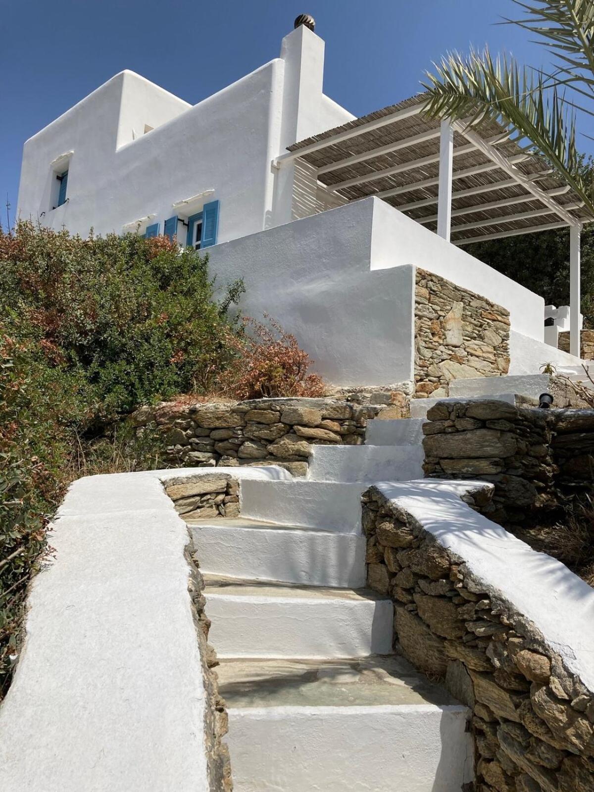 Escape To Your Own Oasis, SeaScape House Mylopotas Exterior photo